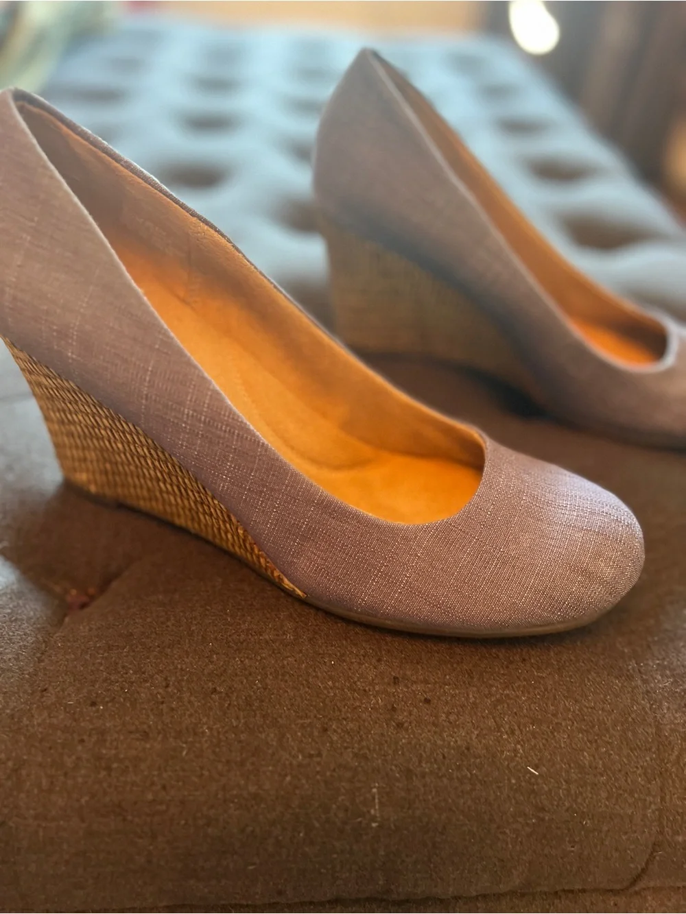 AEROSOLES Light Blue Denim Wedge Pumps with Woven Raffia Heel. Size 8.5